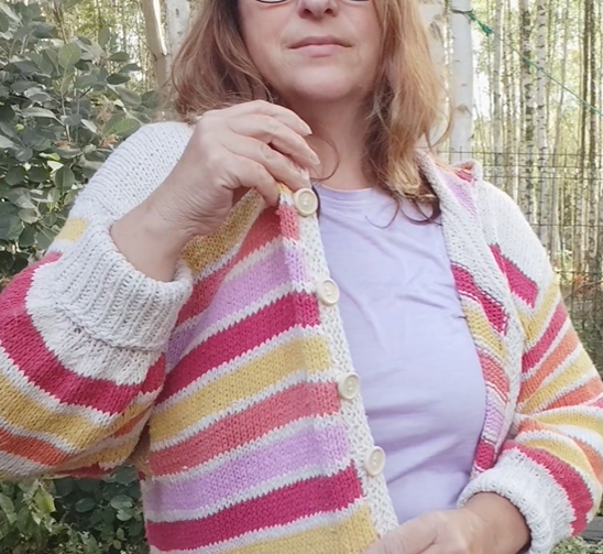 Sweter z kapturem - wersja 1